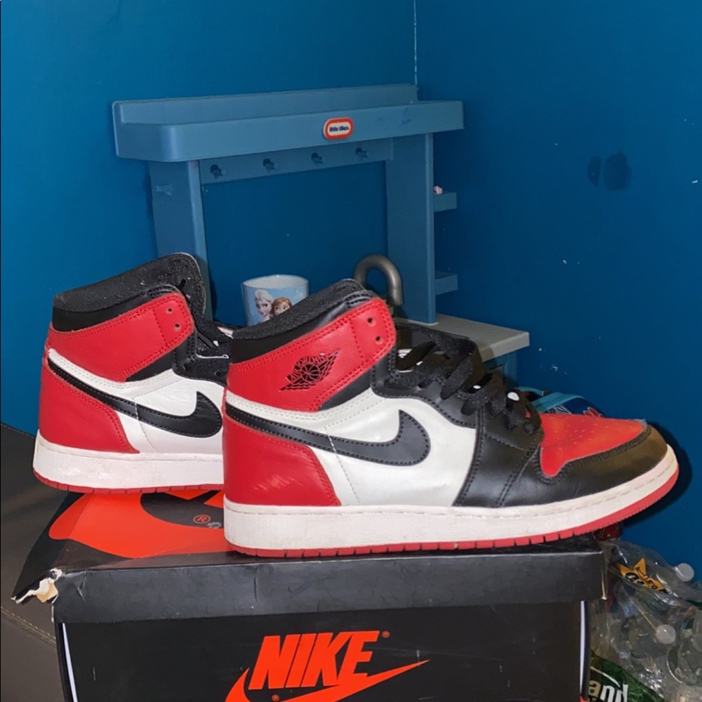 Ones .. Us 7 . Eur 40